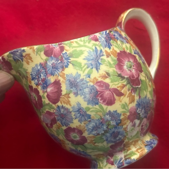 Vintage Creamer Royal Winton Royalty Grimatldw Chinrz flowers